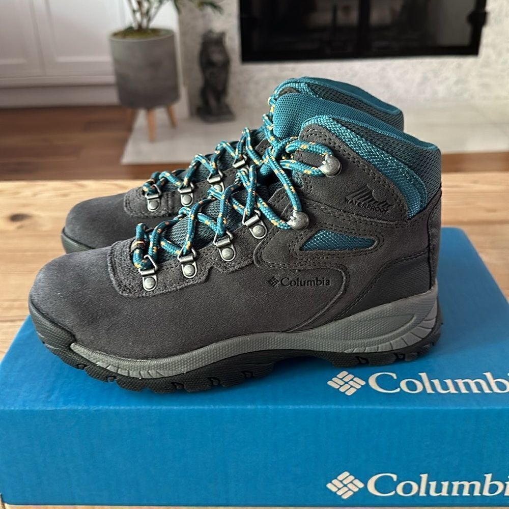 Columbia Women's Newton Ridge Plus Waterproof Amped Hiking Boot Size 6.5 WIDE